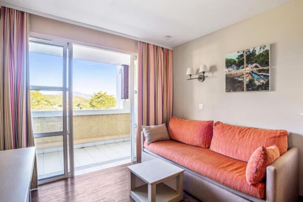 Superbe Appartement Village Cap Esterel 4P Climatise Saint-Raphael  Exterior photo