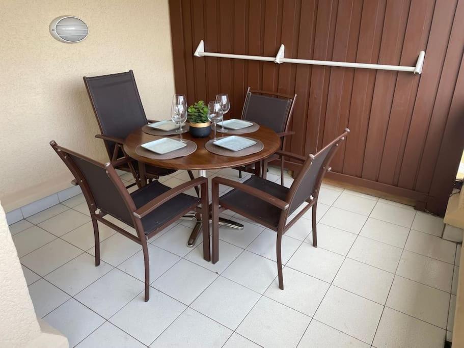 Superbe Appartement Village Cap Esterel 4P Climatise Saint-Raphael  Exterior photo